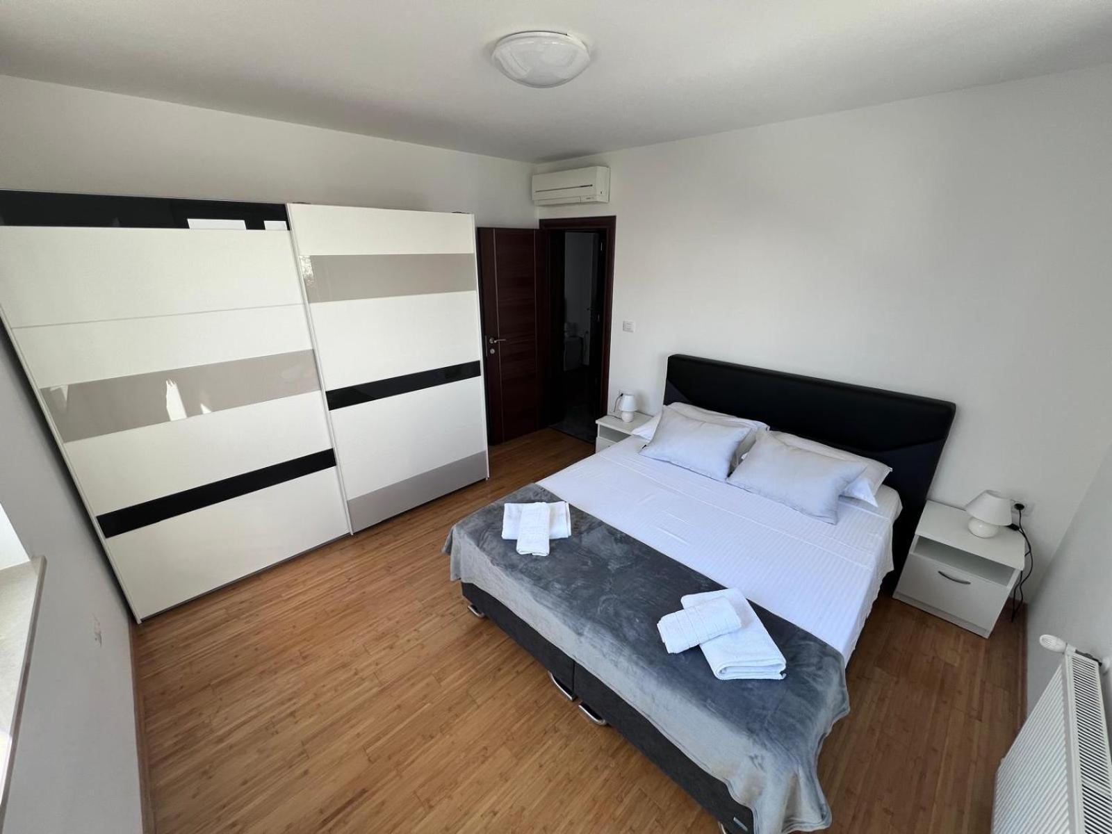 Seascape Deluxe Residence Pjescana Uvala Extérieur photo